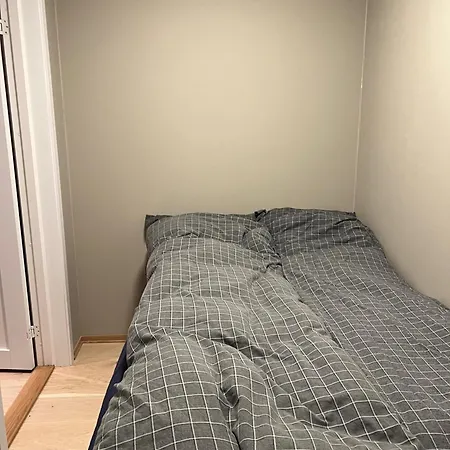 Moderne Liten Pa Toppen Av Tromsoyen Apartment *